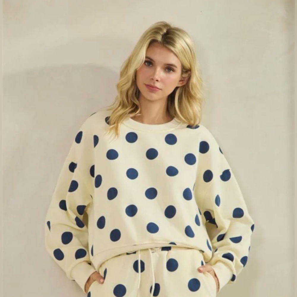 Veveret Navy Polka Dot Crew Neck Sweatshirt NWT Medium